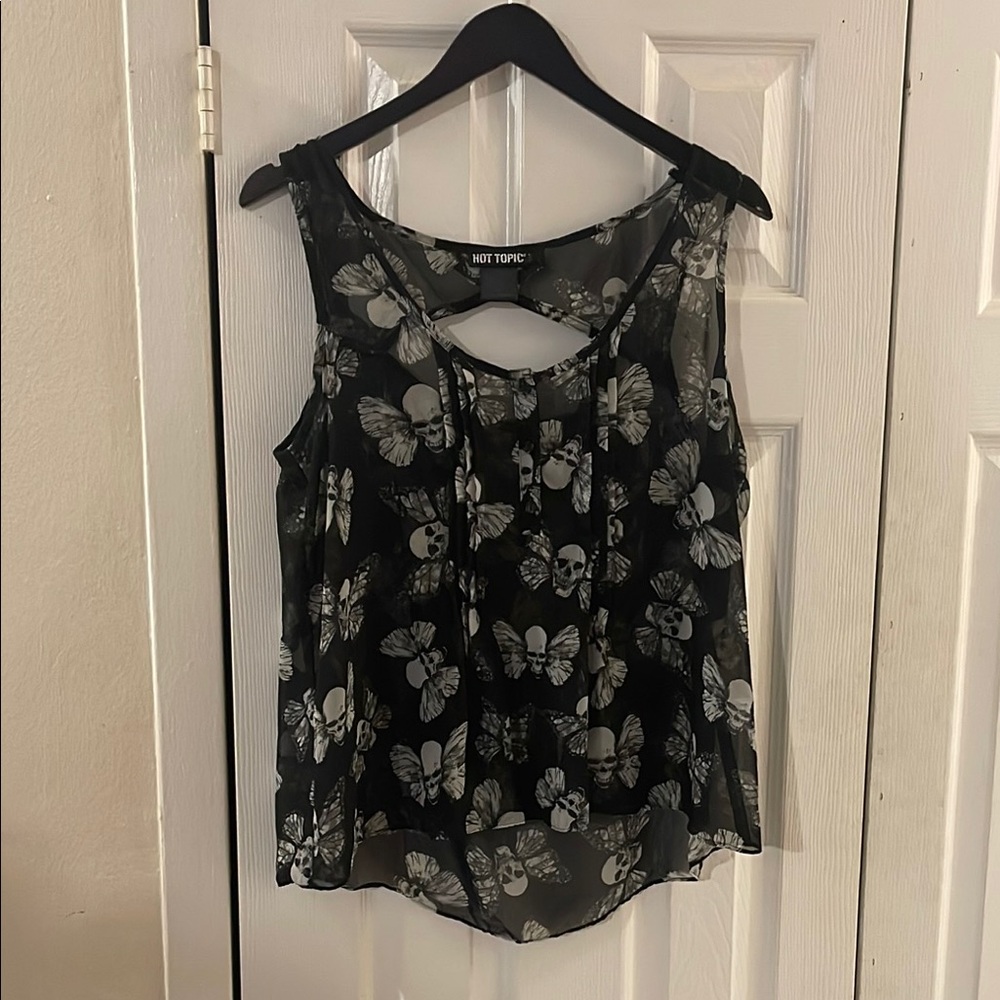 Hot Topic Skull Butterflies Sleeveless Blouse Size XL In Black/Gray